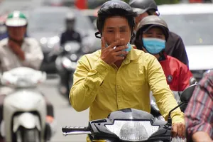 Hiểm họa sau làn khói mỏng 