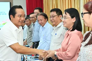 Cải tạo chung cư xuống cấp: Tìm một nhà đầu tư thay vì dàn trải