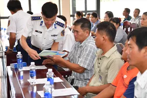 Cảnh sát biển Vùng 4 đồng hành cùng ngư dân Kiên Giang