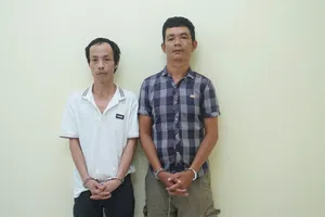 Bắt giữ 2 đối tượng xuyên tạc về Trung tướng Lê Hồng Nam