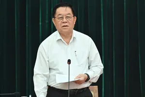 Trưởng Ban Tuyên giáo và Dân vận Trung ương Nguyễn Trọng Nghĩa làm việc với Thành ủy TPHCM