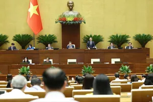 Quốc hội thảo luận ở hội trường chiều 24-6. Ảnh: QUANG PHÚC