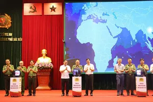 Công an TP Hà Nội nâng cao năng lực số cho cán bộ, chiến sĩ