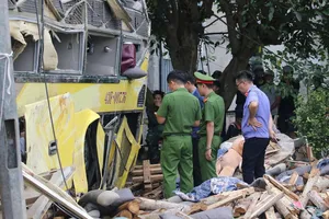 Lực lượng chức năng đang điều tra làm rõ nguyên nhân vụ tai nạn 