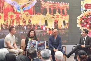 Nghệ sĩ nhiếp ảnh Nguyễn Á tái hiện không khí thiêng liêng của ngày thống nhất đất nước 