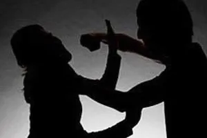 Nghi án con trai đâm mẹ rồi nhảy xuống sông tự tử