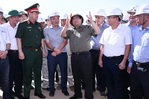 Thủ tướng Phạm Minh Chính kiểm tra, đôn đốc triển khai Dự án Đường dây tải điện 500kV Lào Cai - Vĩnh Yên
