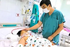 Một bệnh nhân sốt xuất huyết biến chứng nặng trên nền béo phì