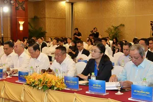 Các đại biểu tham dự Đối thoại chính sách “Ngoại giao Việt Nam: Tầm nhìn chiến lược và hoạt động địa phương”. Ảnh: DŨNG PHƯƠNG