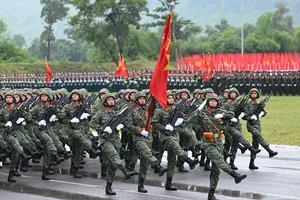 Bước chân hào hùng, mạnh mẽ của lực lượng tham gia diễu binh