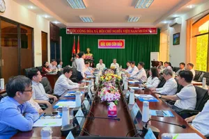 Đoàn lãnh đạo TPHCM và lãnh đạo các bệnh viện đa khoa, chuyên khoa đầu ngành khảo sát thực tế tại đặc khu Côn Đảo ngày 16-7