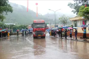 Nhộn nhịp xuất nhập khẩu dịp nghỉ lễ