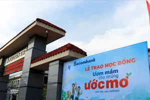 Sacombank "Ươm mầm cho những ước mơ" - Chung tay vun đắp thế hệ trẻ