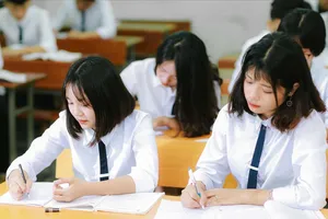 Bộ Chính trị đã ban hành Nghị quyết số 71-NQ/TW về đột phá phát triển GD-ĐT với nhiều nội dung mới