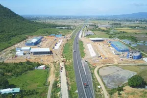 Chậm giải phóng mặt bằng, các trạm dừng nghỉ đường cao tốc Vĩnh Hảo - Phan Thiết vẫn chưa hoàn thành