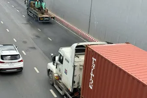 Hầm chui đường Nguyễn Văn Linh - Nguyễn Hữu Thọ đã khắc phục sự cố trồi nhựa