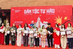 Trưng bày 40 tác phẩm minh họa, lan tỏa tinh thần "Dân tộc tự hào"