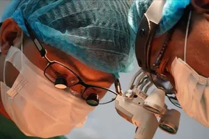 Bị áp xe vú sau khi tiêm chất làm đầy