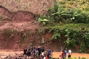 Thanh Hóa: Sạt lở đất, 2 vợ chồng bị vùi lấp tử vong