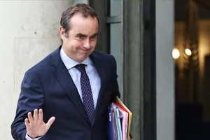 Nỗ lực tháo gỡ khủng hoảng chính trị tại Pháp