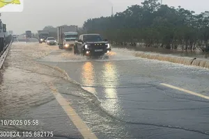 Tuyến đường cao tốc Hà Nội – Thái Nguyên hiện vẫn bị ngập úng, ách tắc giao thông. Ảnh: Cục Đường bộ Việt Nam cung cấp