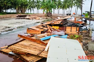 Tháo dỡ công trình chắn biển Nha Trang