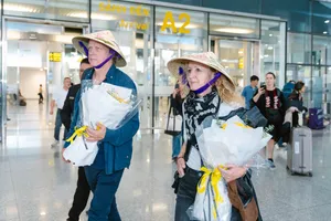 Hà Nội là điểm khởi đầu cho World tour diễn kỷ niệm 30 năm thành lập nhóm Secret Garden