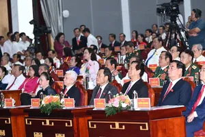 Bí thư Thành ủy TPHCM Trần Lưu Quang dự và chỉ đạo Đại hội đại biểu Đảng bộ tỉnh Cà Mau lần thứ I