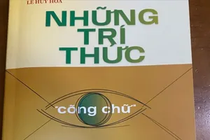 "Những trí thức "cõng chữ" làm sách": Bản anh hùng ca thầm lặng