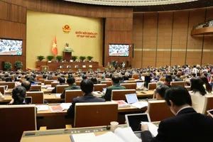 Quốc hội họp tại Hội trường Diên Hồng ngày 24-10