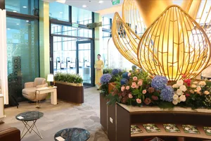 Đường bay tấp nập, kết nối Việt Nam với thế giới