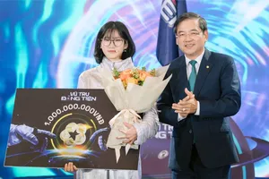 Nữ sinh thắng 1 tỷ đồng trong Chung kết "Vũ trụ Đồng tiền 2025"