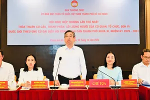 Phó Bí thư Thành ủy, Chủ tịch Ủy ban MTTQ Việt Nam TPHCM Nguyễn Phước Lộc phát biểu tại hội nghị. Ảnh: VIỆT DŨNG