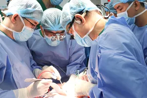 Ghép tạng cho trẻ em cần được gỡ vướng