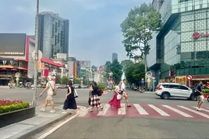 Đường Lê Lợi đẹp lộng lẫy