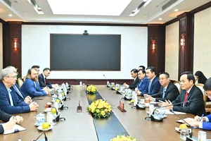 AFK Sistema muốn hợp tác về công nghệ với TPHCM