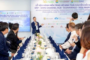 Đại diện Menas Group và các đối tác chia sẻ về nền tảng chuyển đổi số ERP - Omni Channel Hub trong sự kiện 