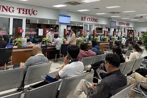 Bộ phận một cửa Trung tâm Hành chính TP Đà Nẵng. Ảnh: XUÂN QUỲNH