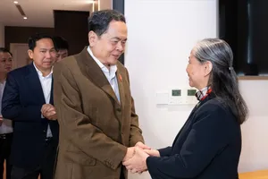 Chủ tịch Quốc hội Trần Thanh Mẫn thắp hương tưởng nhớ cố Tổng Bí thư, cố Chủ tịch Quốc hội Nguyễn Phú Trọng