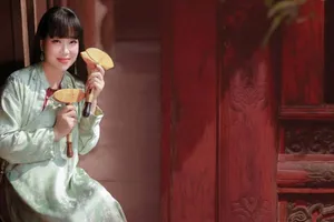 Nghệ sĩ Mai Tuyết Hoa có hành trình bền bỉ nuôi dưỡng và lan tỏa nghệ thuật hát xẩm. Ảnh: NGUYỄN HÒA