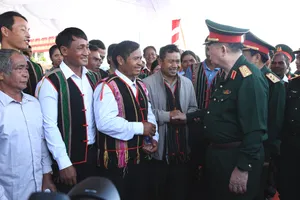 Xuân về trong niềm vui mới