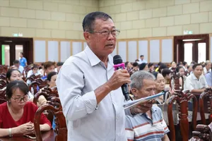 Cử tri kiến nghị gỡ vướng đất đai, khai thác dư địa để phát triển