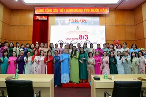 Công đoàn cơ sở Báo Sài Gòn Giải Phóng phối hợp cùng Công đoàn phường Bàn Cờ (TPHCM) tổ chức họp mặt kỷ niệm 116 năm Ngày Quốc tế Phụ nữ 8-3 (8-3-1910 – 8-3-2026) và 1986 năm cuộc khởi nghĩa Hai Bà Trưng. ẢNH: DŨNG PHƯƠNG.