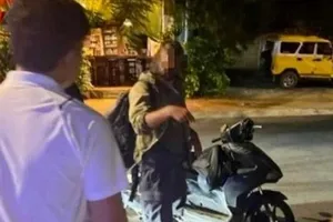 Du khách mang quốc tịch Anh có dấu hiệu say xỉn, đâm trọng thương thiếu tá công an ở Lâm Đồng