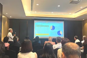 Bà Sarah Hooper, Tổng Lãnh sự Australia tại TPHCM phát biểu tại diễn đàn. Ảnh Minh Xuân