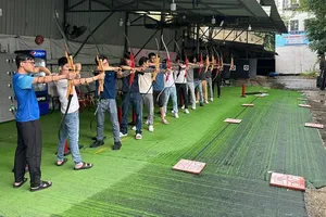 Nở rộ tập bắn cung: Gam màu mới cho phong trào thể thao cơ sở