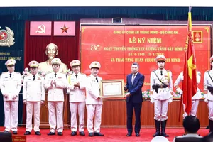 Lực lượng cảnh sát hình sự đón nhận Huân chương Hồ Chí Minh 