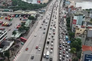 Cửa ngõ Thủ đô ùn ứ nhưng không “thất thủ” trong chiều cuối cùng của kỳ nghỉ lễ