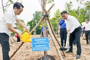 Khánh thành “Vườn cây Hữu nghị”, nhiều địa phương phát động trồng cây xanh