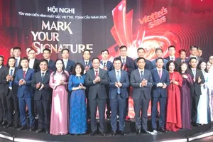 Viettel tôn vinh 20 "ngôi sao" xuất sắc trên mọi lĩnh vực